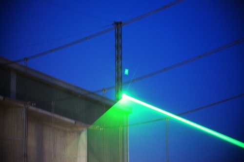 二十年专注智能驱鸟器咨询电话 400-884-6833